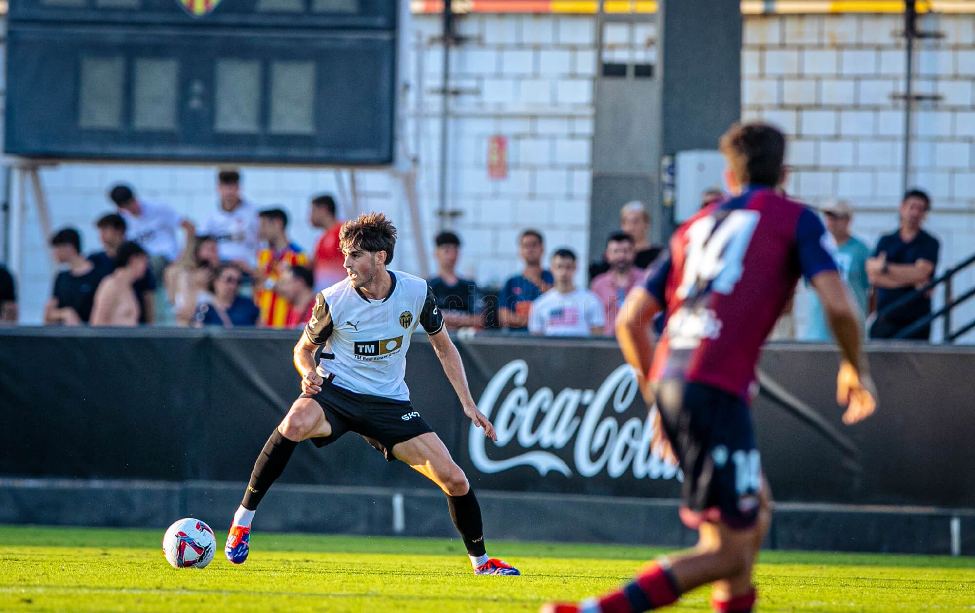  Javi Guerra, ante el Levante UD.
