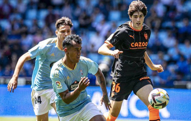 Javi Guerra, en el Celta - Valencia.