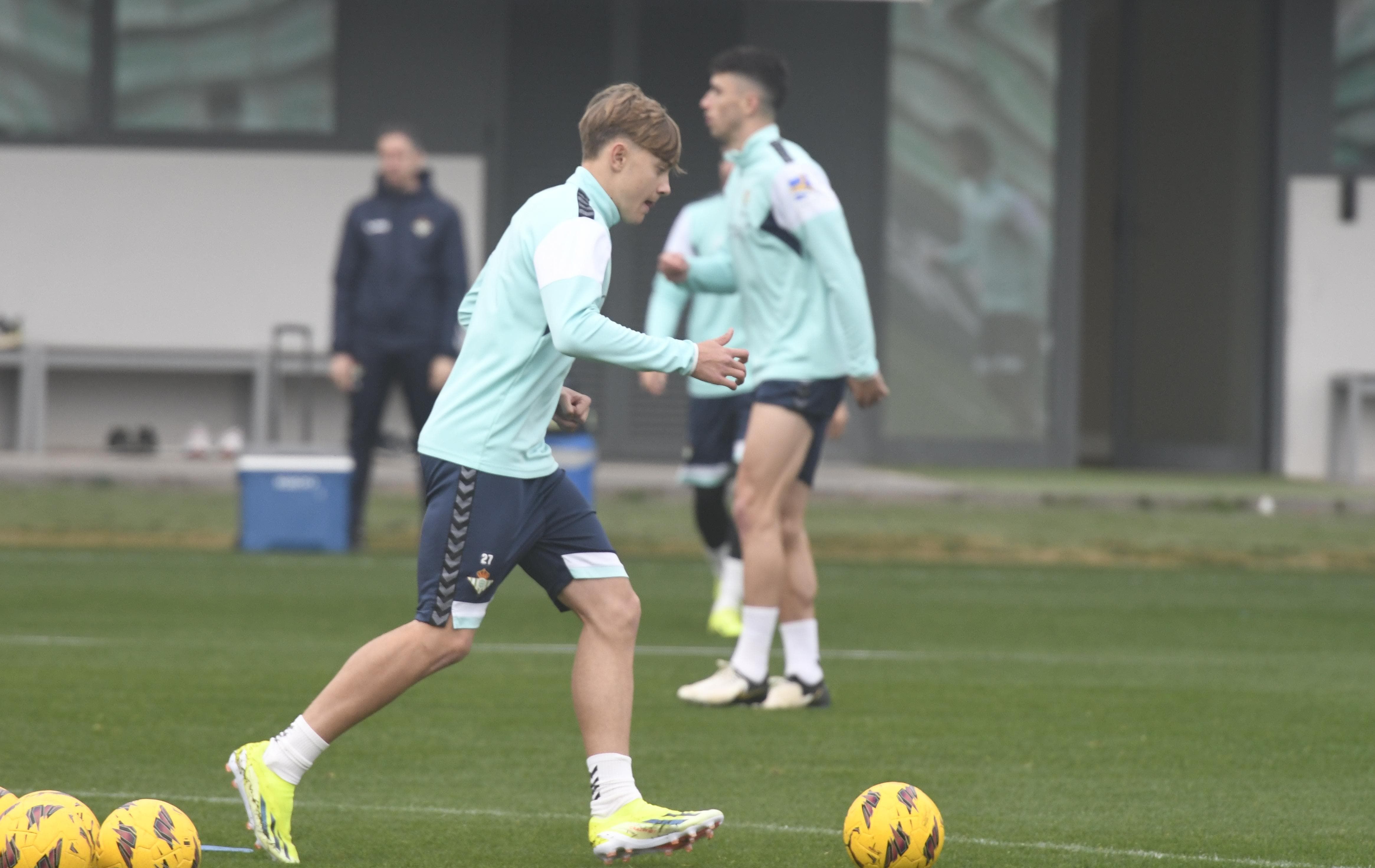 Jesús Rodríguez, entrenando con el primer equipo