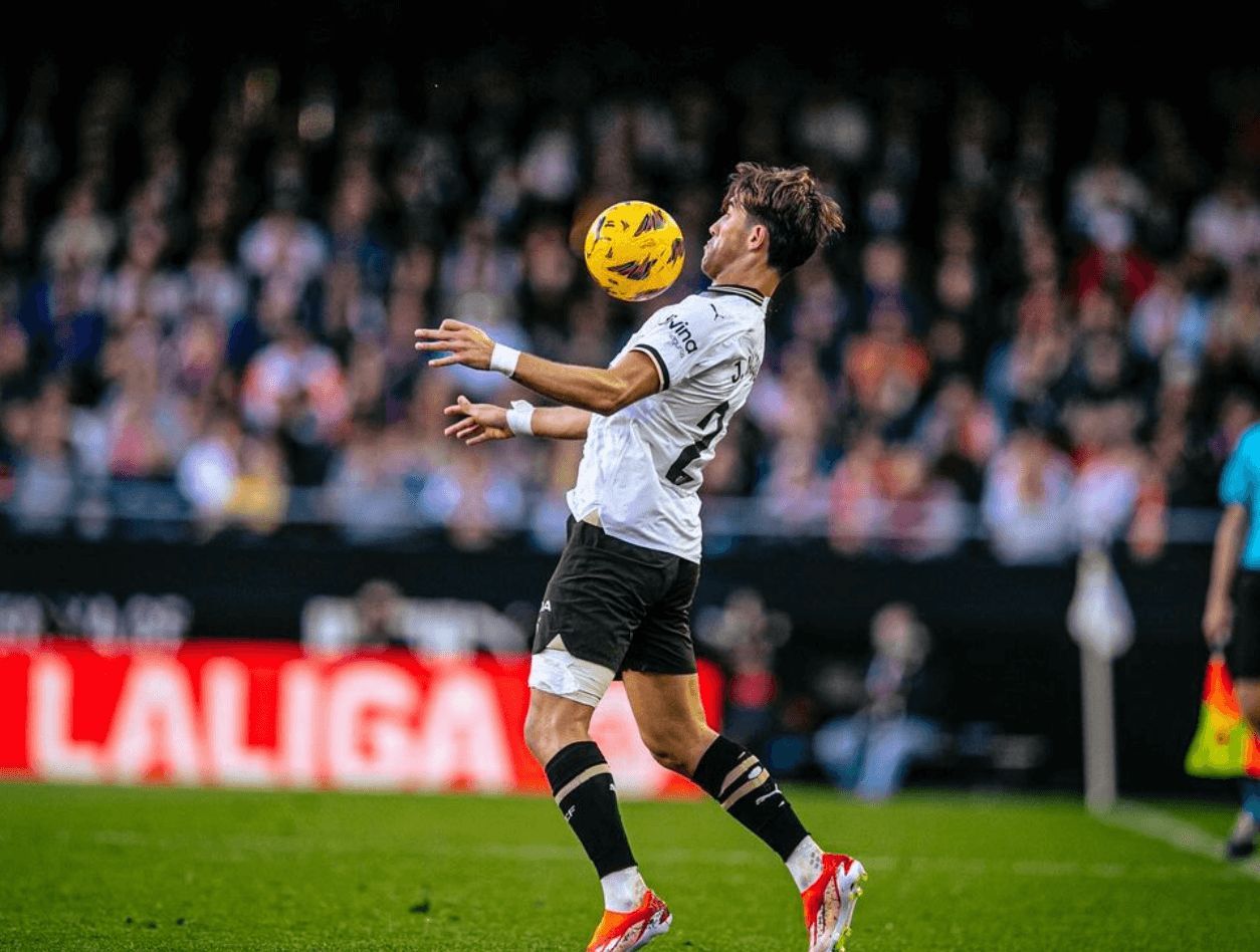  Jesús Vázquez con un vendaje en la pierna izquierda