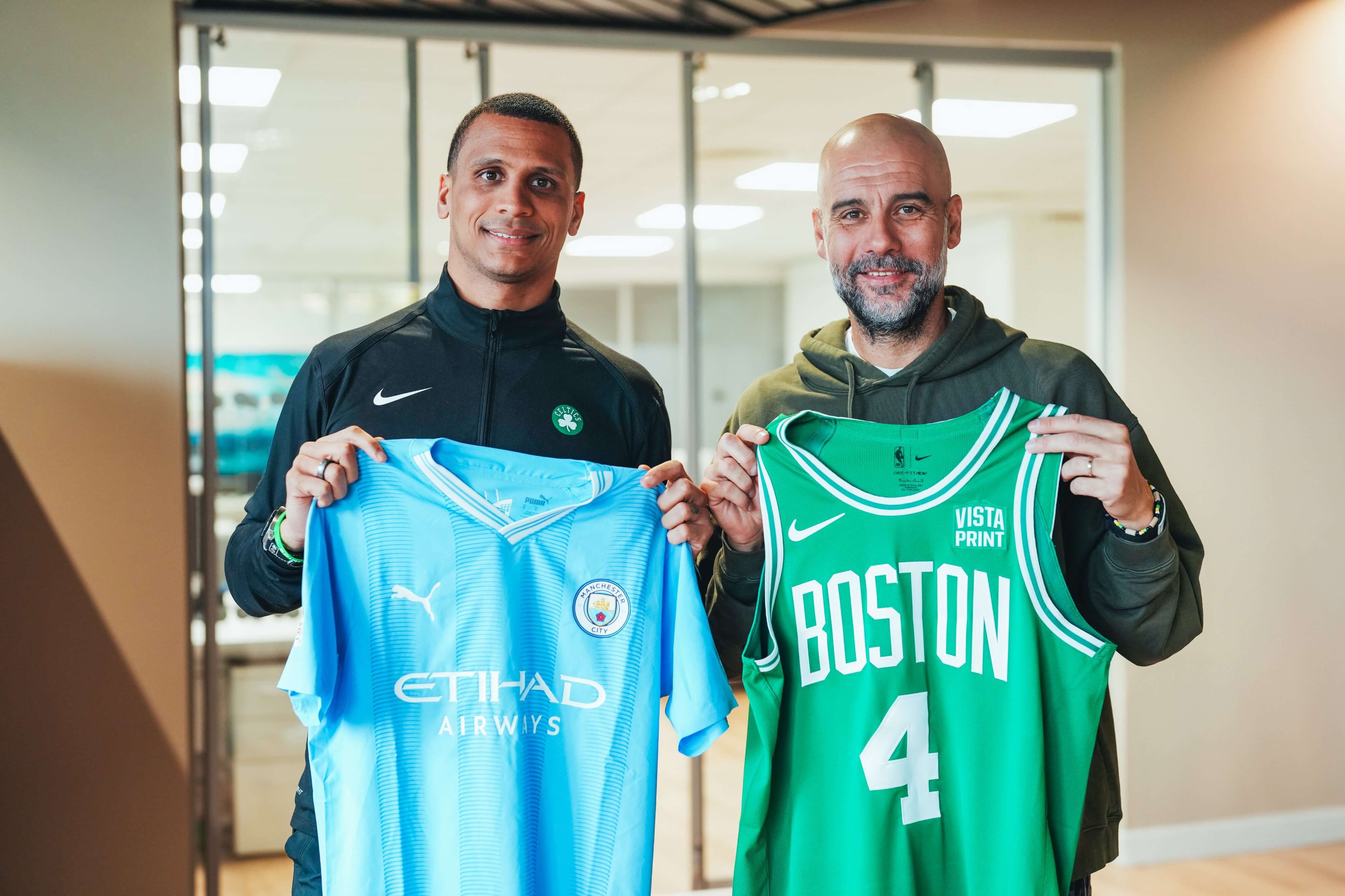 Joe Mazzulla, entrenador de los Boston Celtics, y Pep Guardiola.