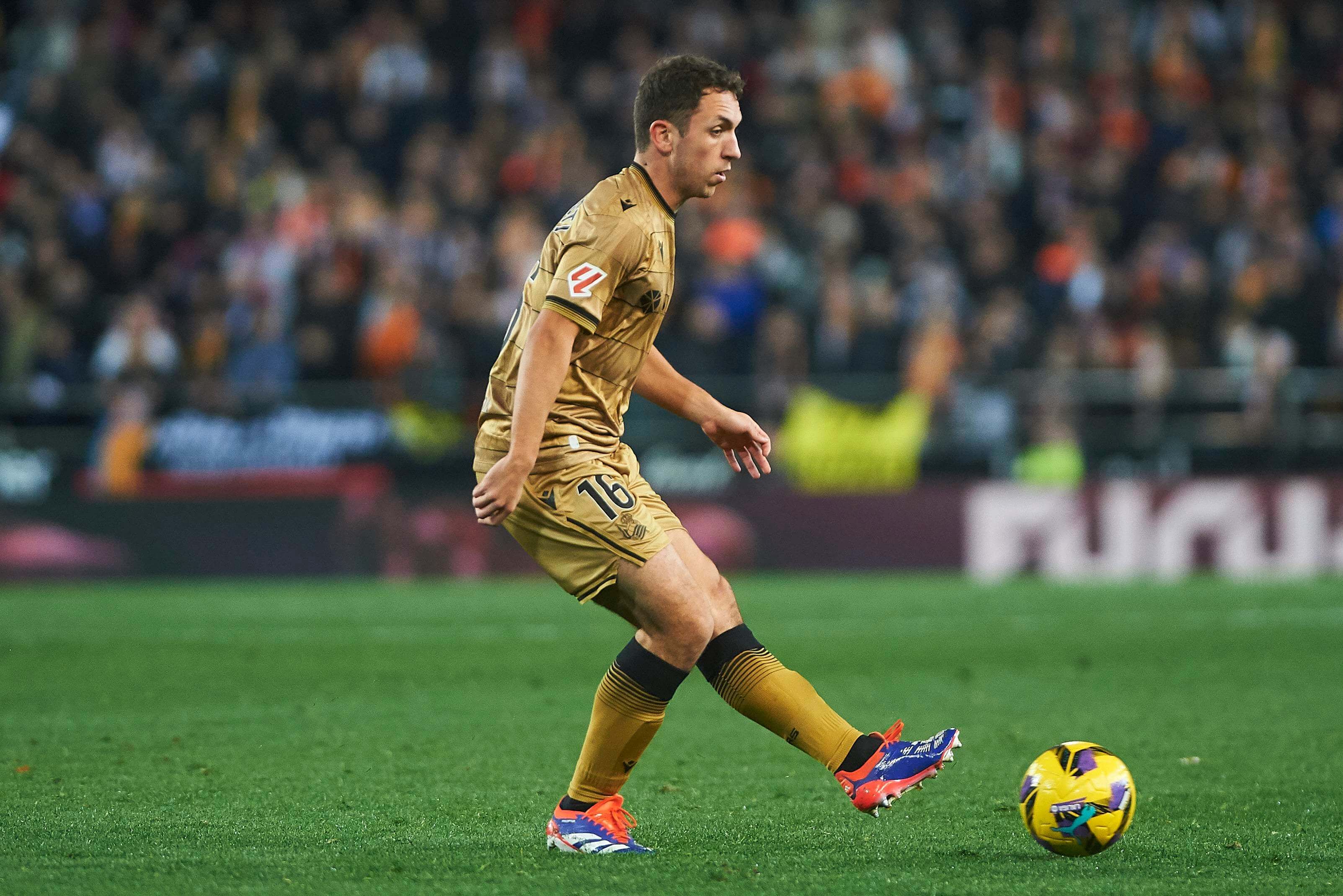  Jon Ander Olasagasti, en el Valencia-Real Sociedad.