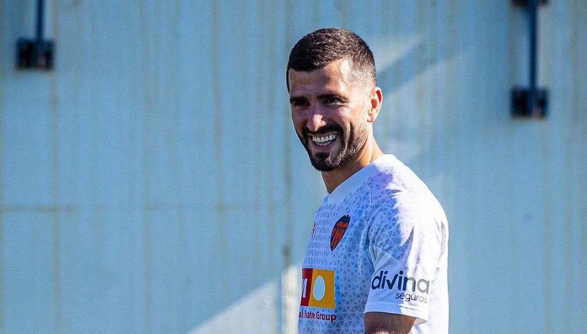  José Gayà vuelve a los entrenamientos.