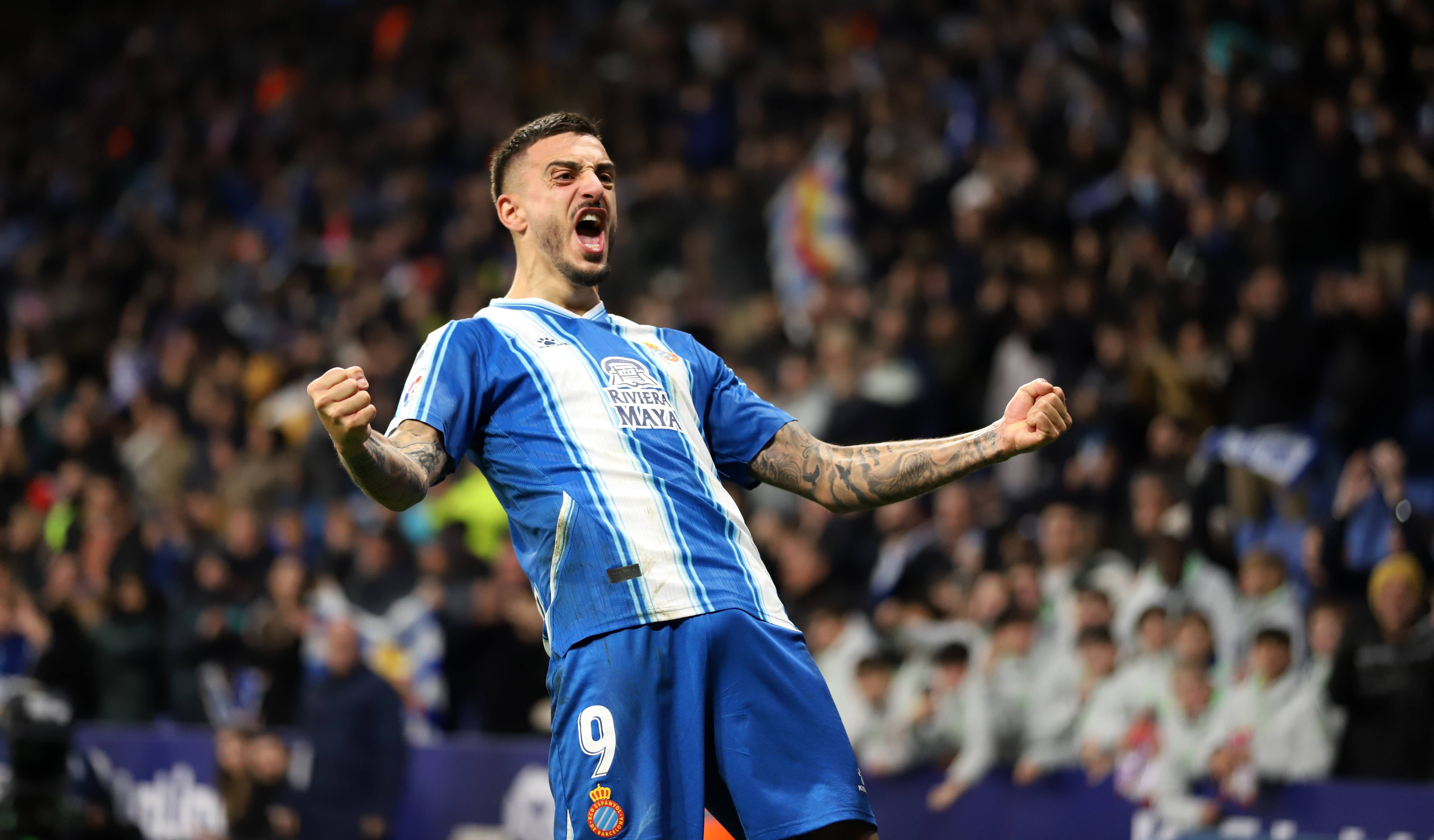 Joselu celebrando el gol con el RCD Espanyol de Barcelona.
