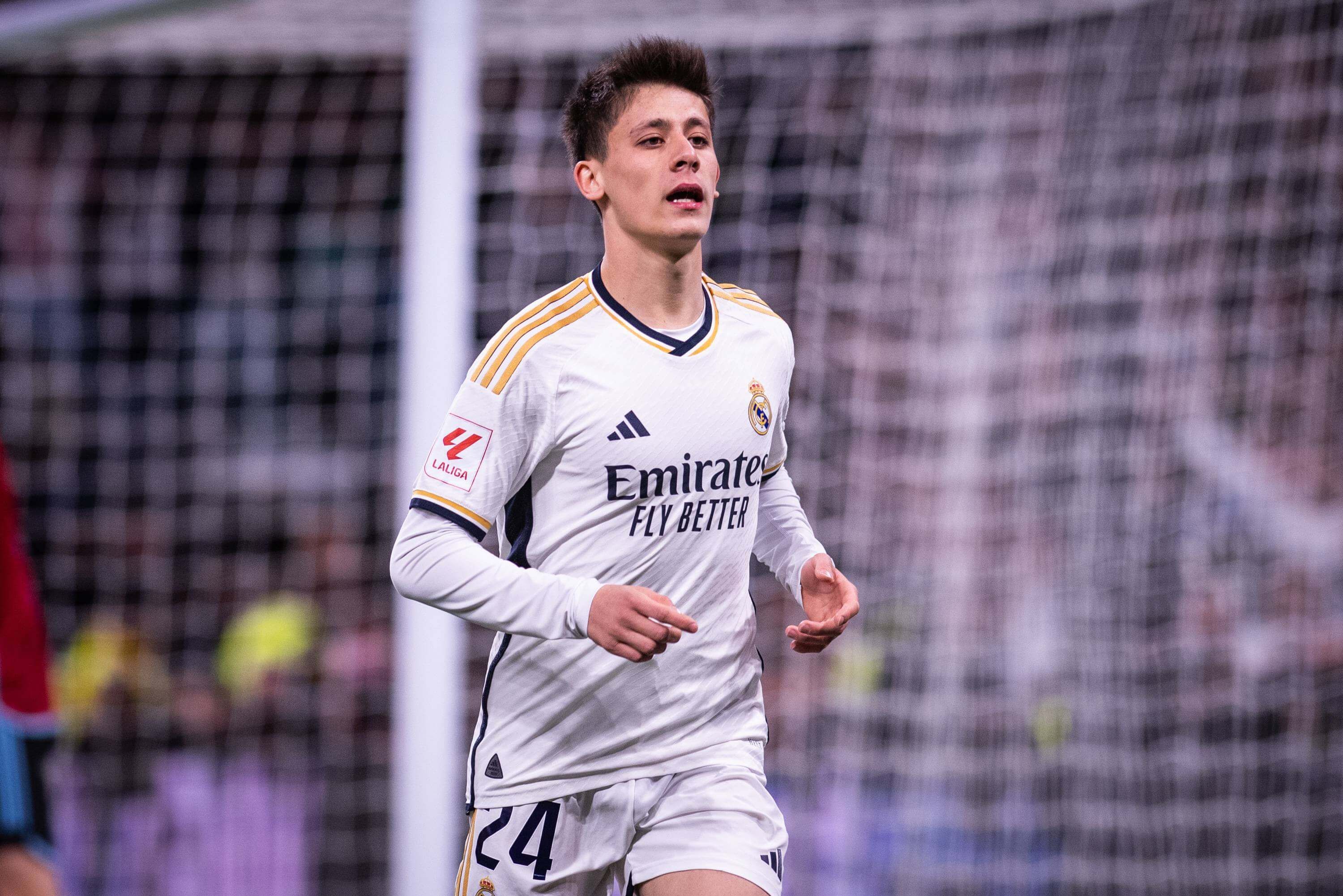  Arda Güler, en un partido del Real Madrid (FOTO: Cordón Press).