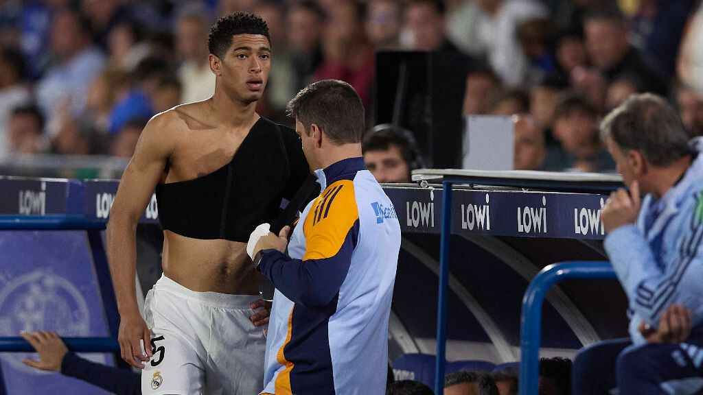  Jude Bellingham con la ortesis de su hombro (Cordon Press)