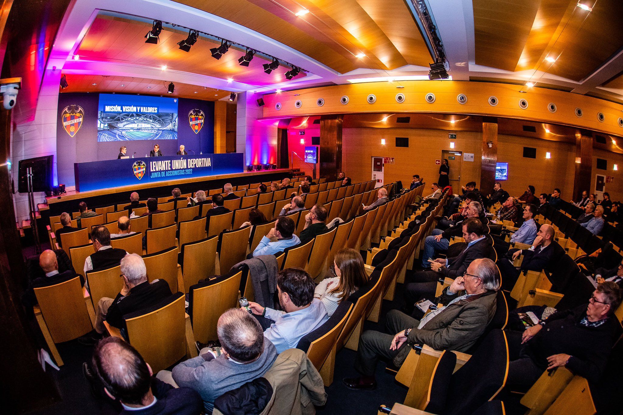 Última Junta General de Accionistas del Levante UD.