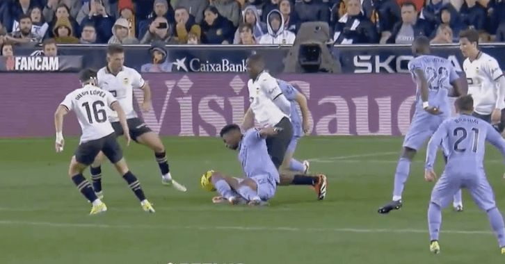 La acción de la lesión de Diakhaby.