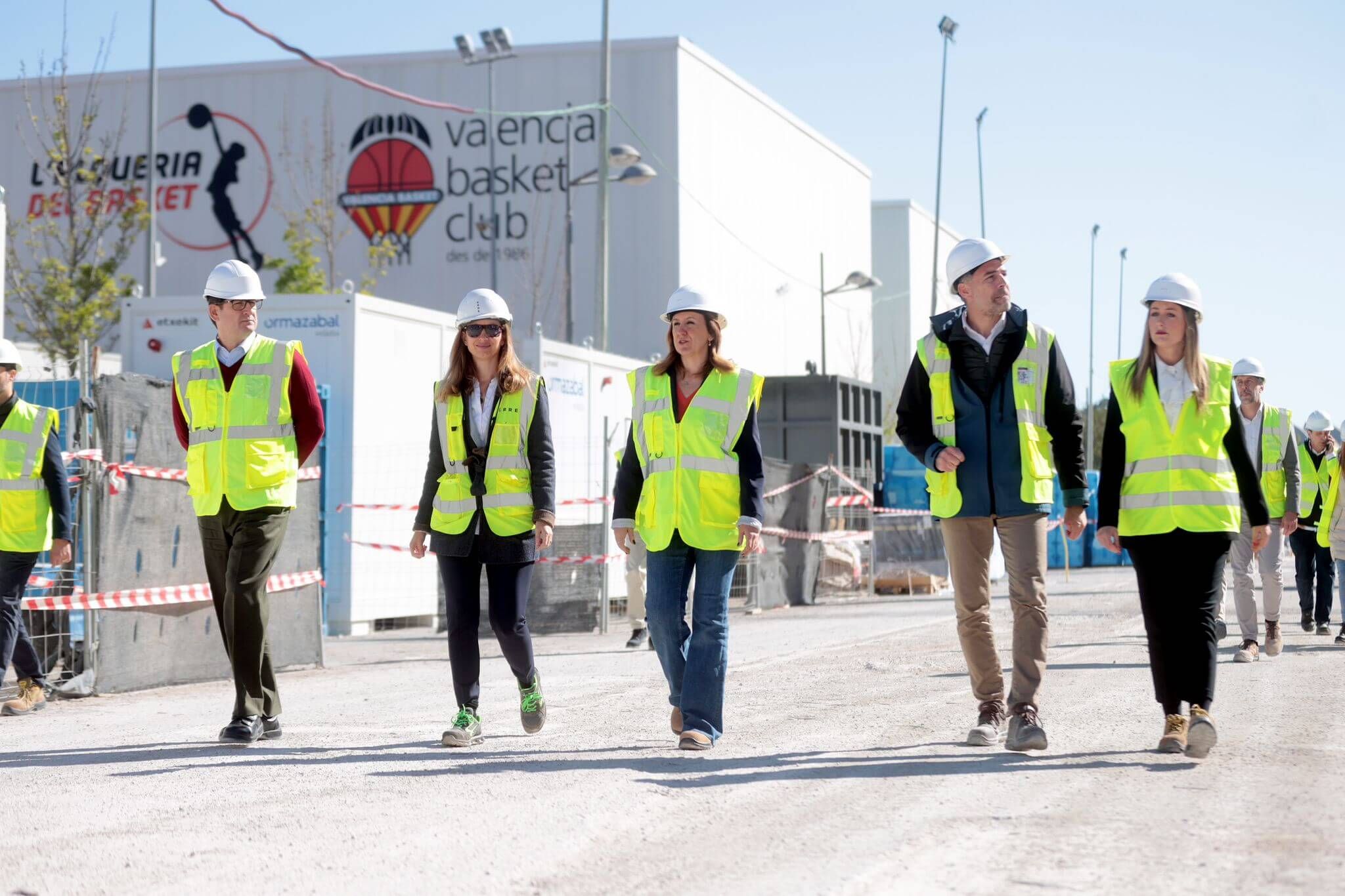  La alcaldesa Maria José Catalá visita el Roig Arena