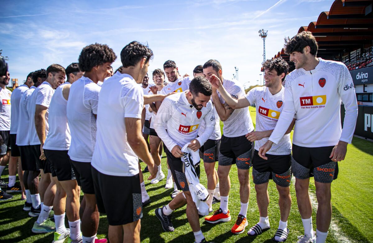  La gran sorpresa del vestuario del Valencia CF a José Gayà.