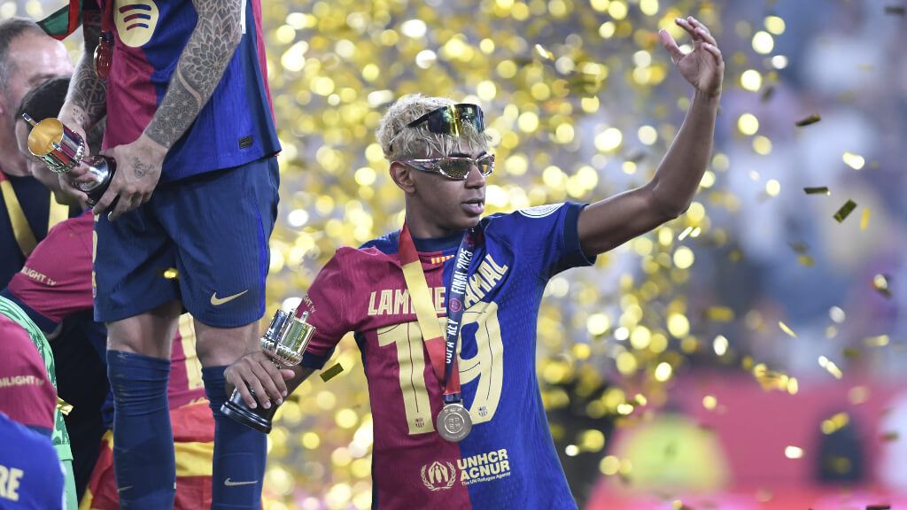  Lamine Yamal durante la celebración de la Copa del Rey (Fuente: Kiko Hurtado)