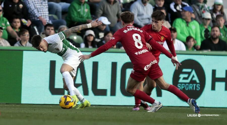  Lance del Elche - Real Zaragoza en el Martínez Valero.