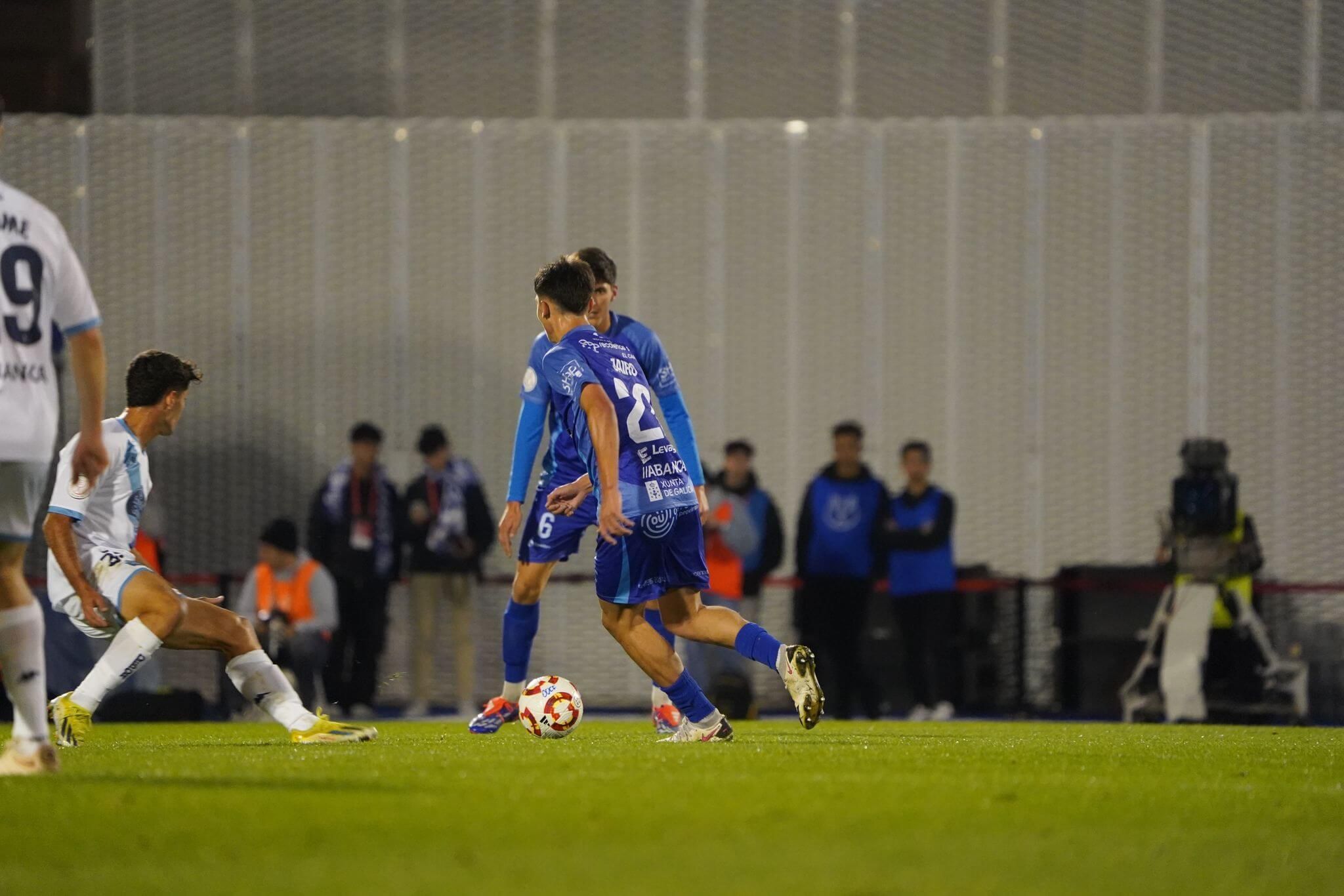 Lance del partido de Copa del Rey entre el Ourense y el Dépor.