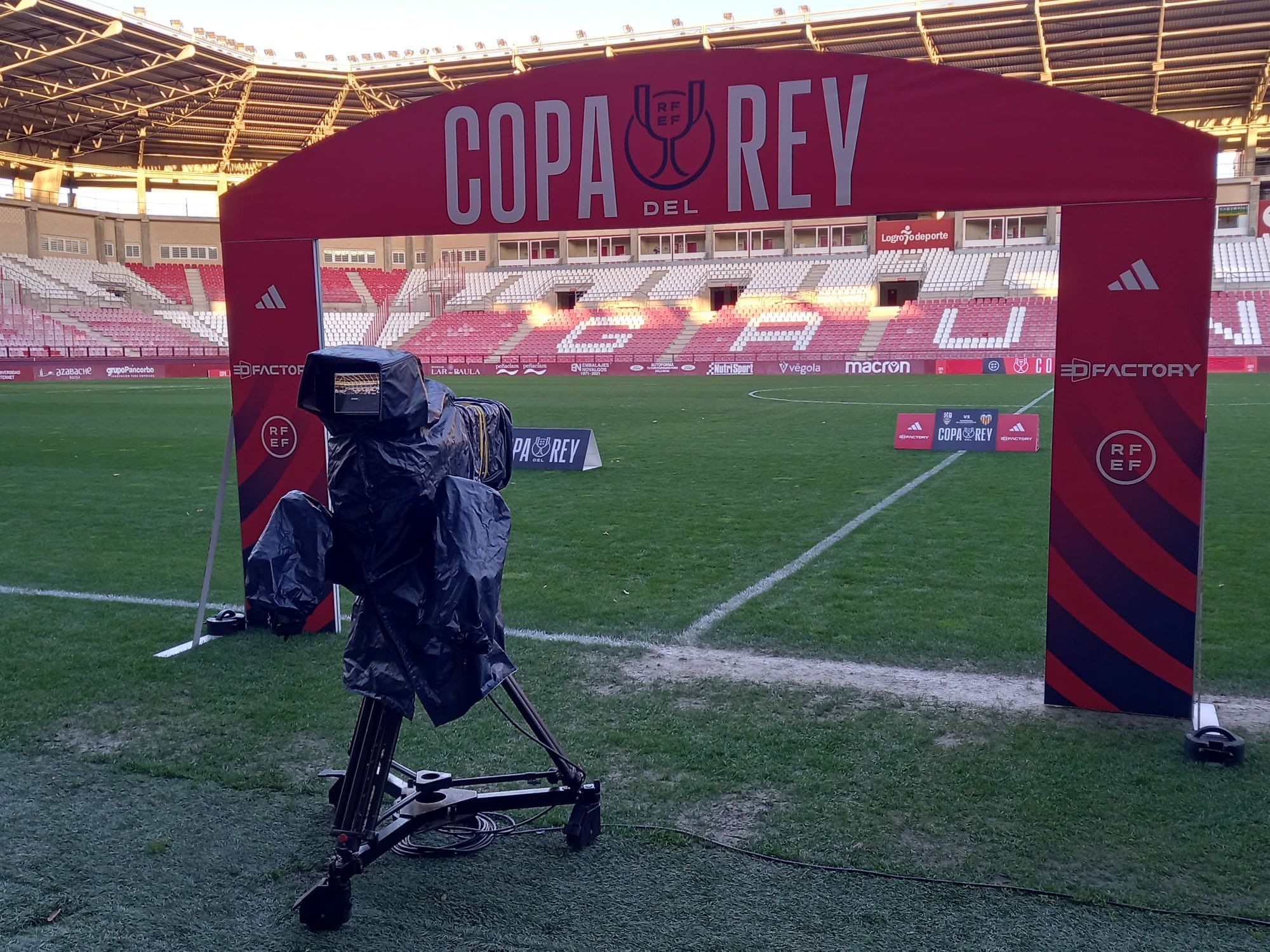  El Estadio de Las Gaunas va a acoger el cruce de Copa del Rey entre UD Logroñés y Athletic Club este sábado 4 de enero por la noche.