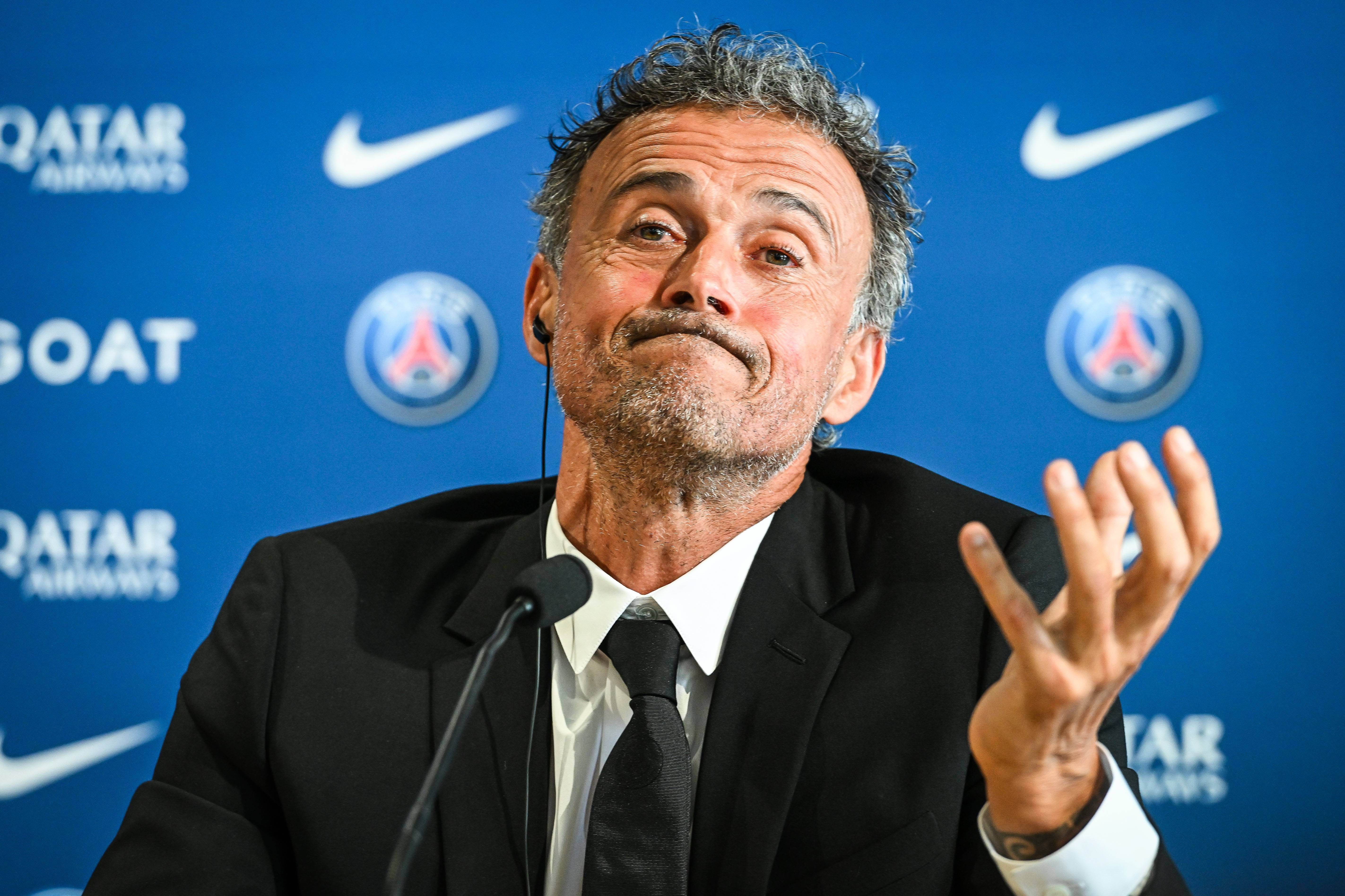  Luis Enrique en su presentación con el PSG