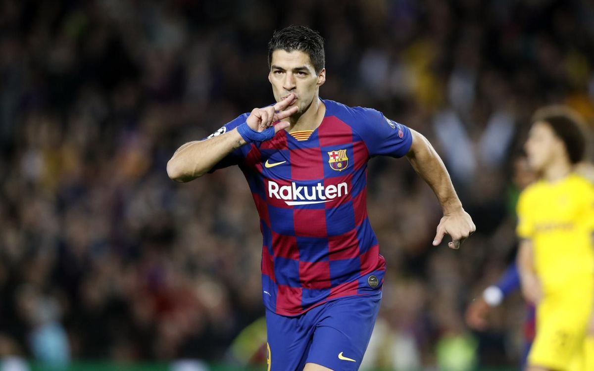  Luis Suárez celebra un gol ante el Borussia Dortmund.