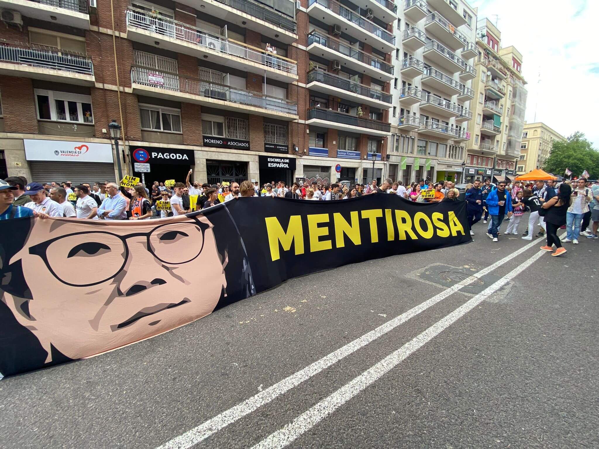  Manifestación contra Peter Lim del 19M.