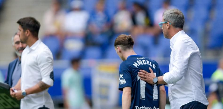  Marcelo Flores junto a Bolo en su debut con el Oviedo.