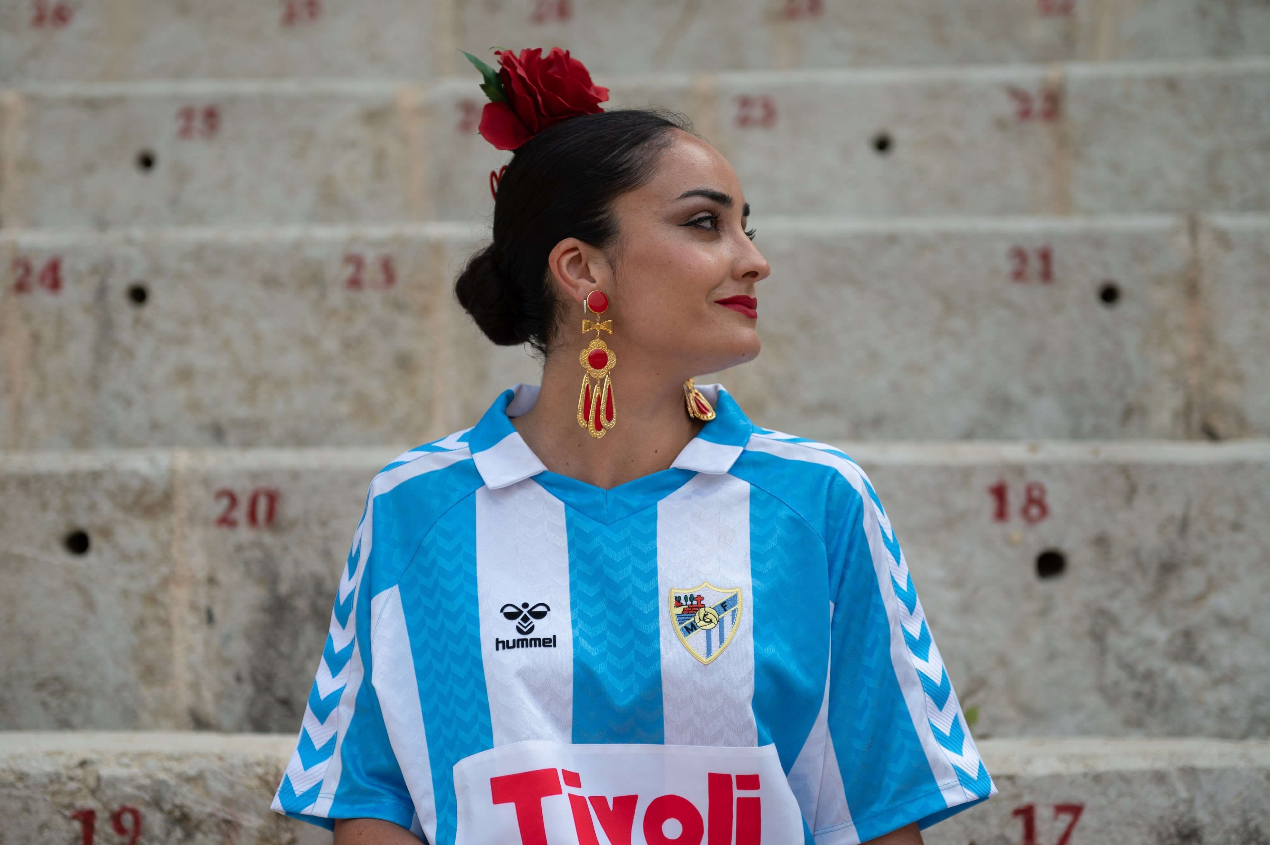 María Farfán, jugadora del Málaga Femenino y modelo para la pieza retro. (MCF)