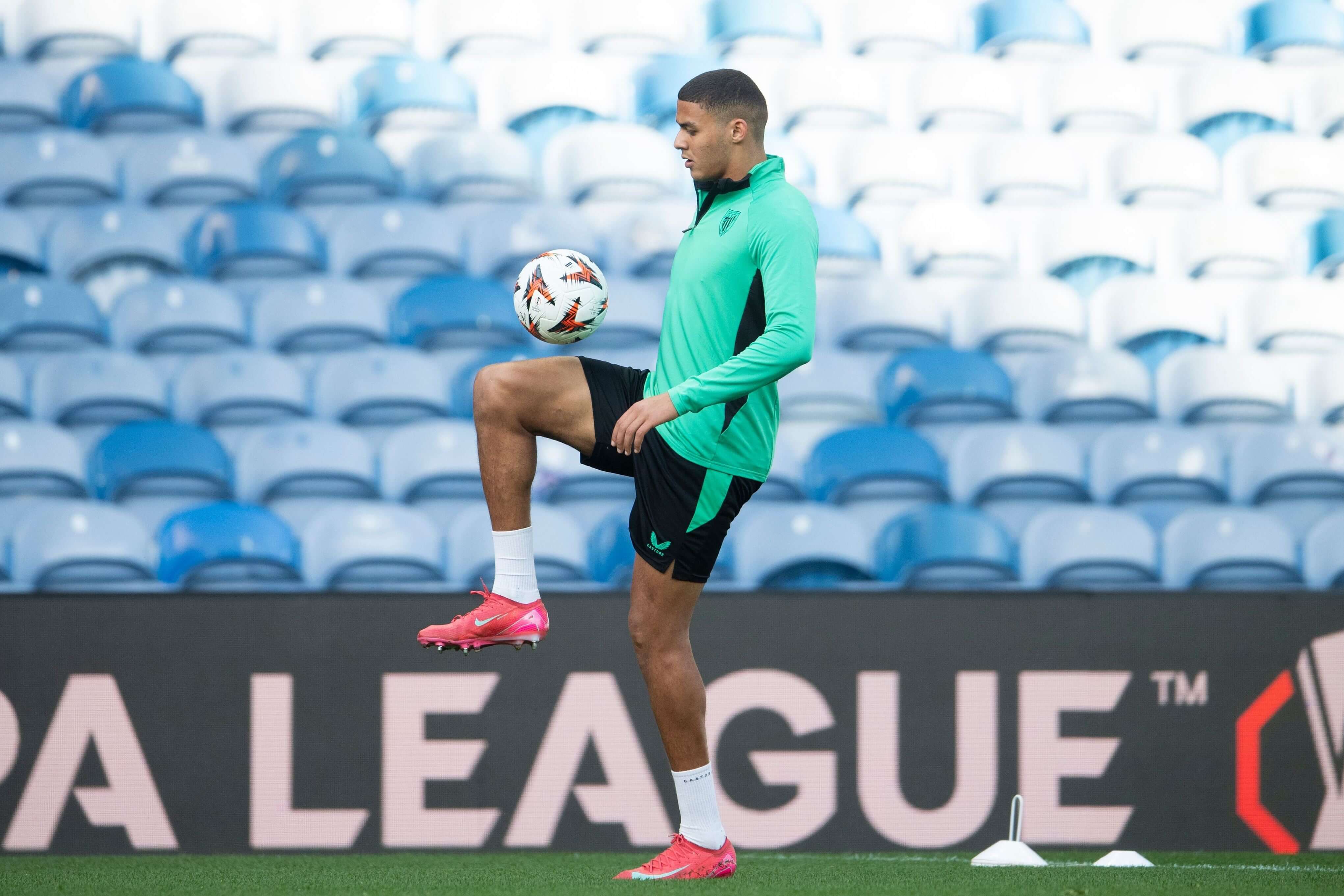  Toques de Maroan Sannadi en Ibrox, el campo del Rangers FC.