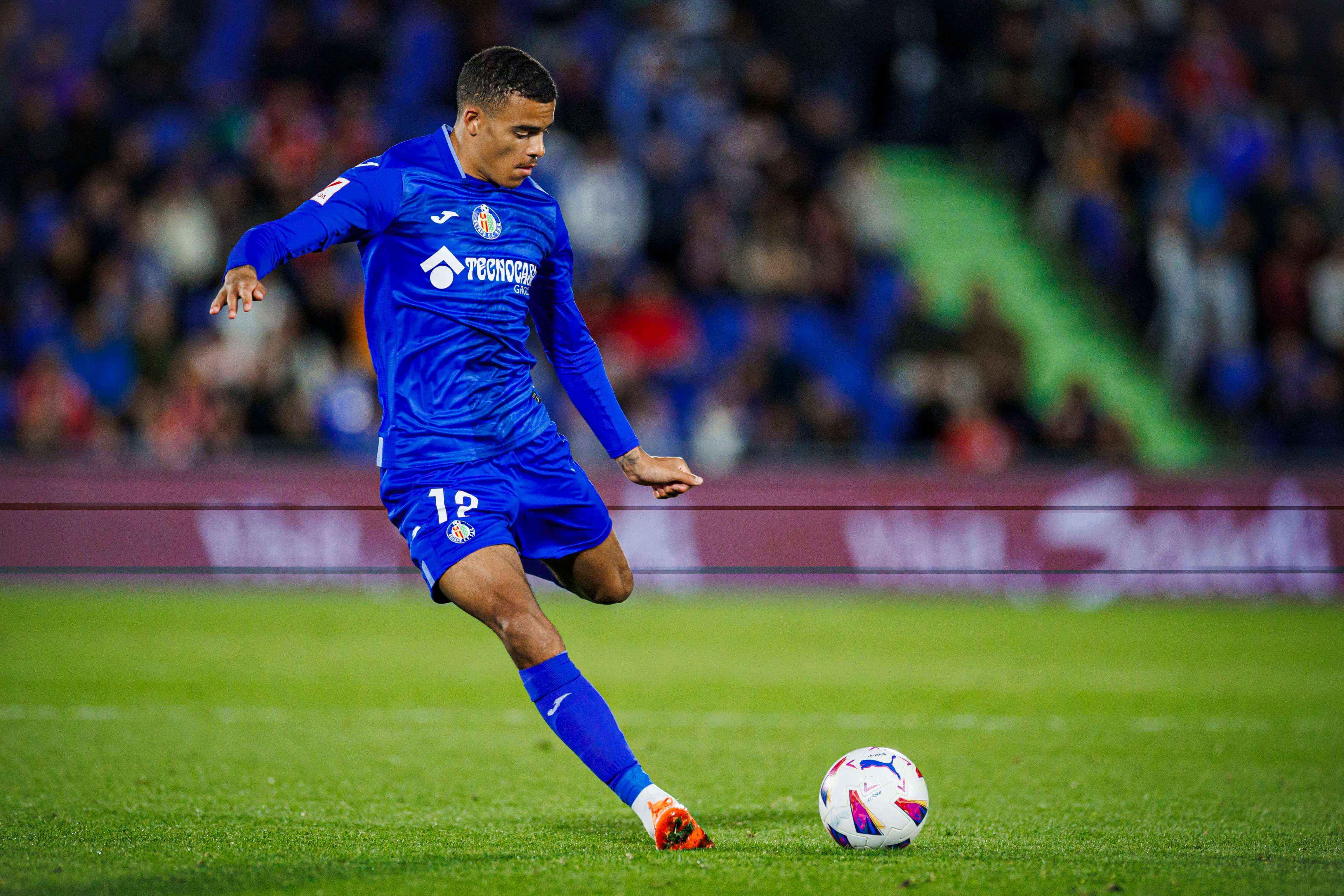  Mason Greenwood dispara en un partido del Getafe.