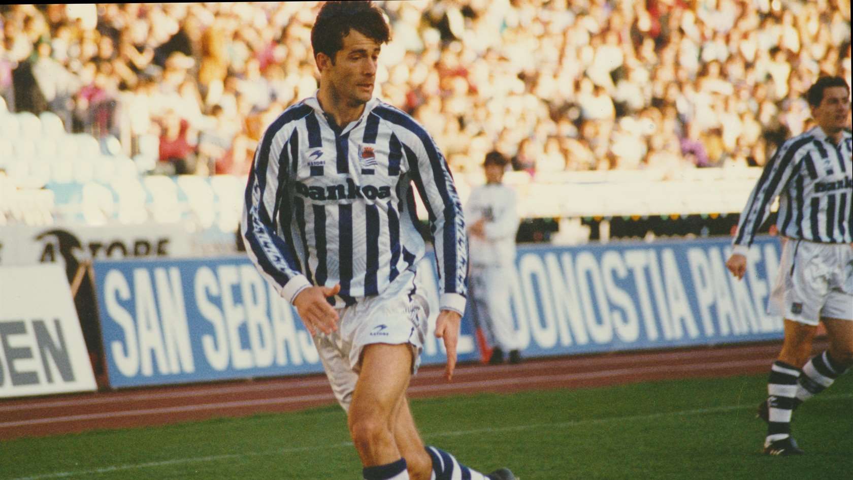 Meho Kodro, en un partido con la Real Sociedad.