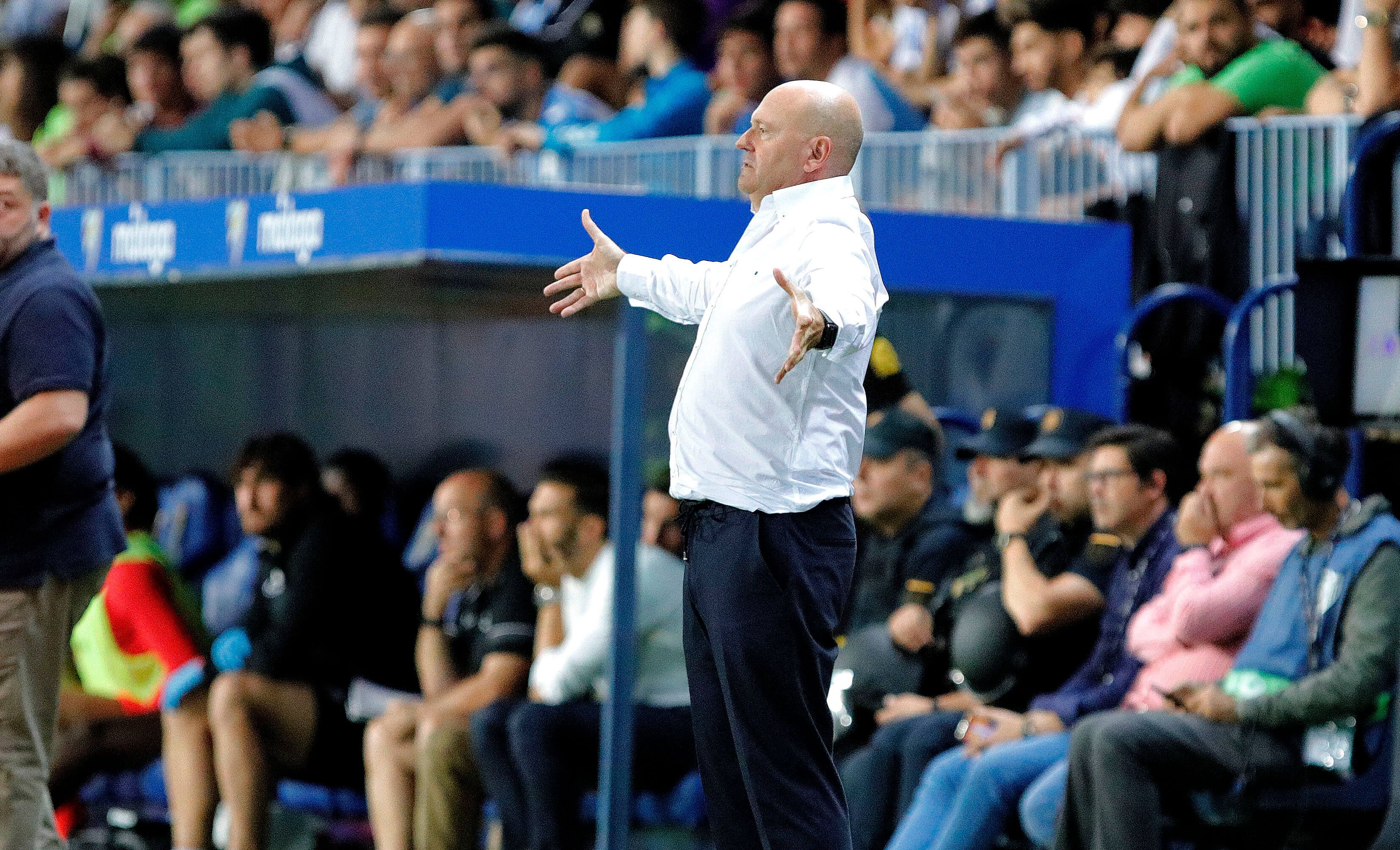  Pepe Mel durante un partido con el Málaga (Fuente: Málaga CF)