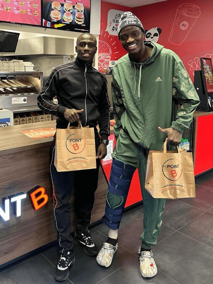  Mendy y Mouctar Diakhaby