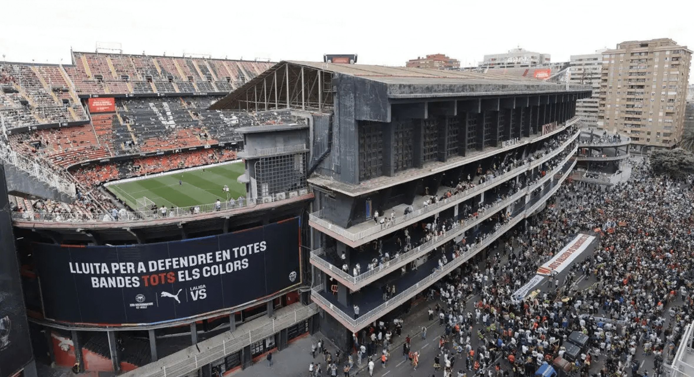  Mestalla vacío protesta contra Peter Lim