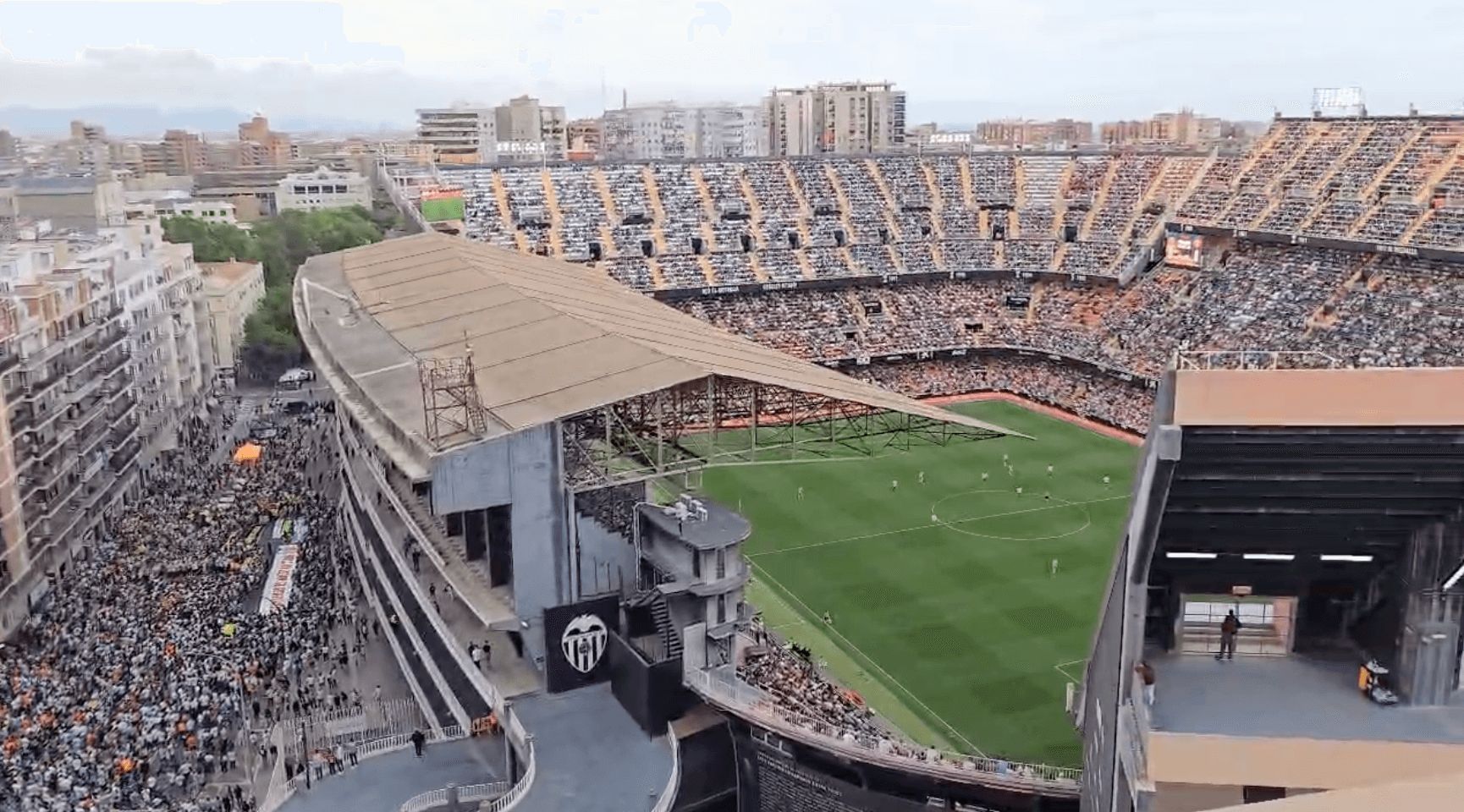  Mestalla, semivacío en la manifestación contra Peter Lim del 19M.