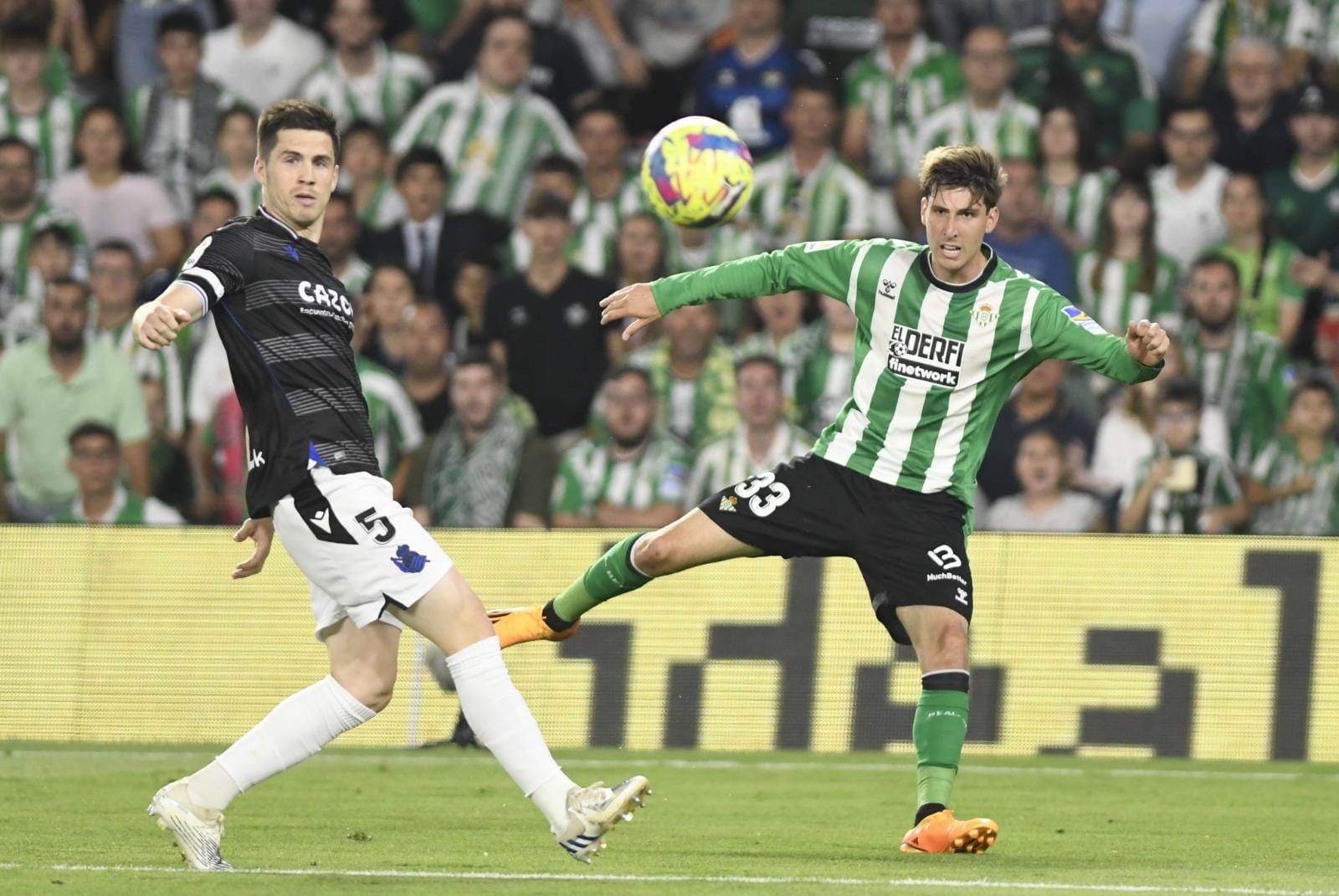 Miranda, ante la Real Sociedad.