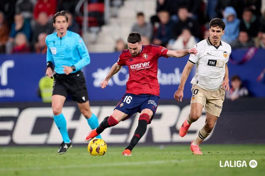  Moi Gómez dispara el Osasuna - Valencia CF