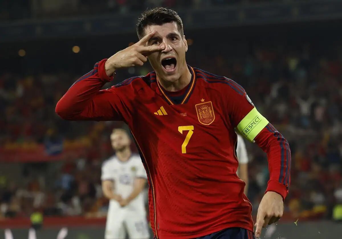 Álvaro Morata, con la camiseta de la selección española.