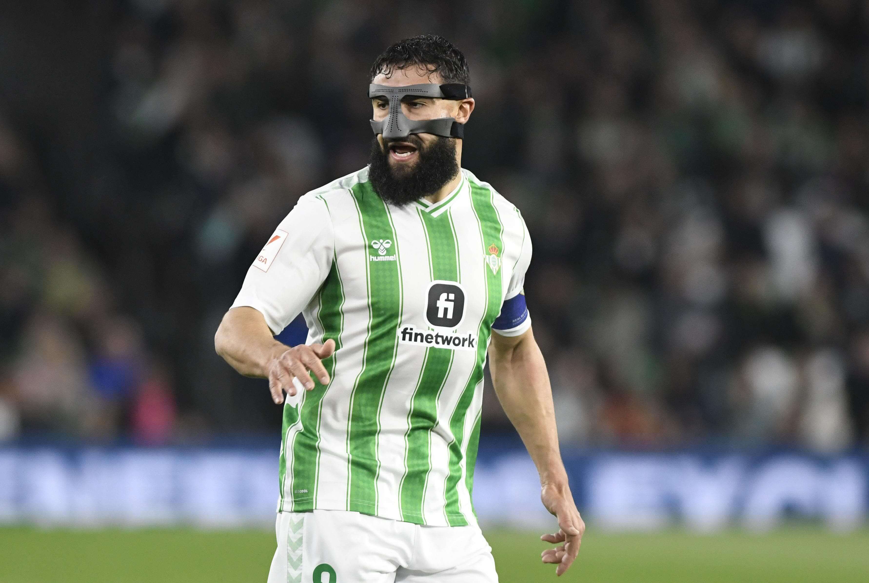  Nabil Fekir, ante el Villarreal