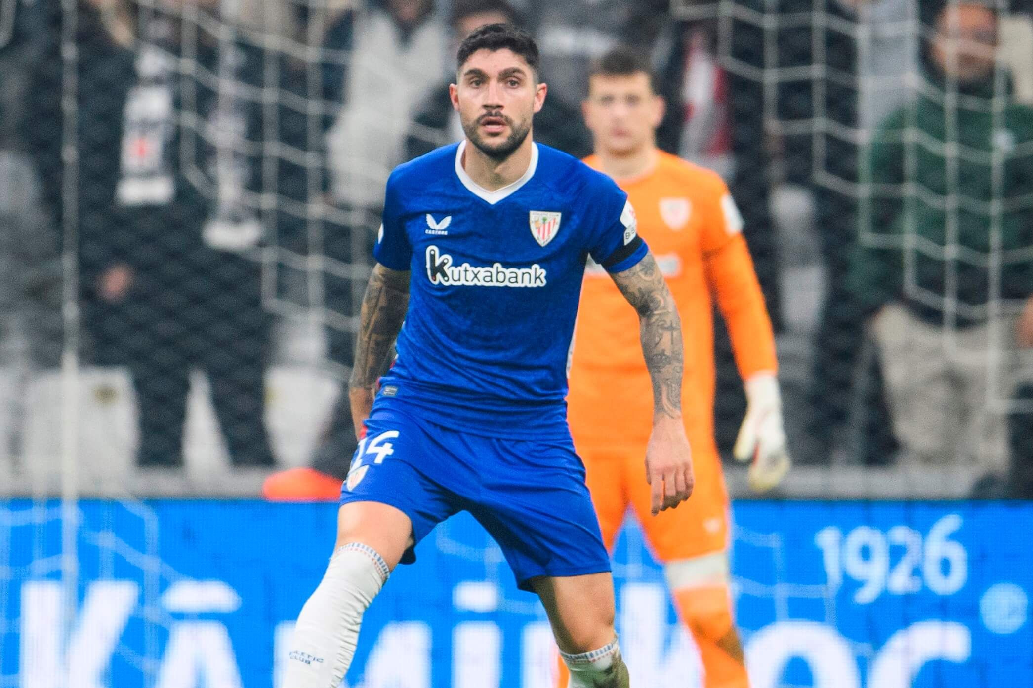El central Unai Núñez, ante el Besiktas en Estambul.