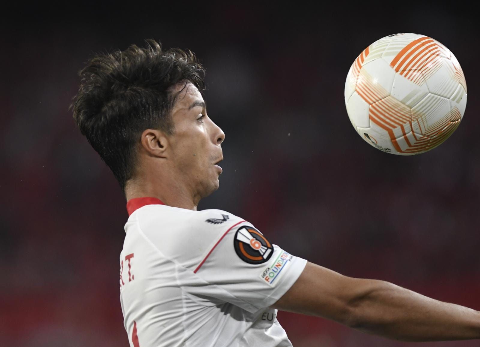  Óliver Torres ante la Juventus.