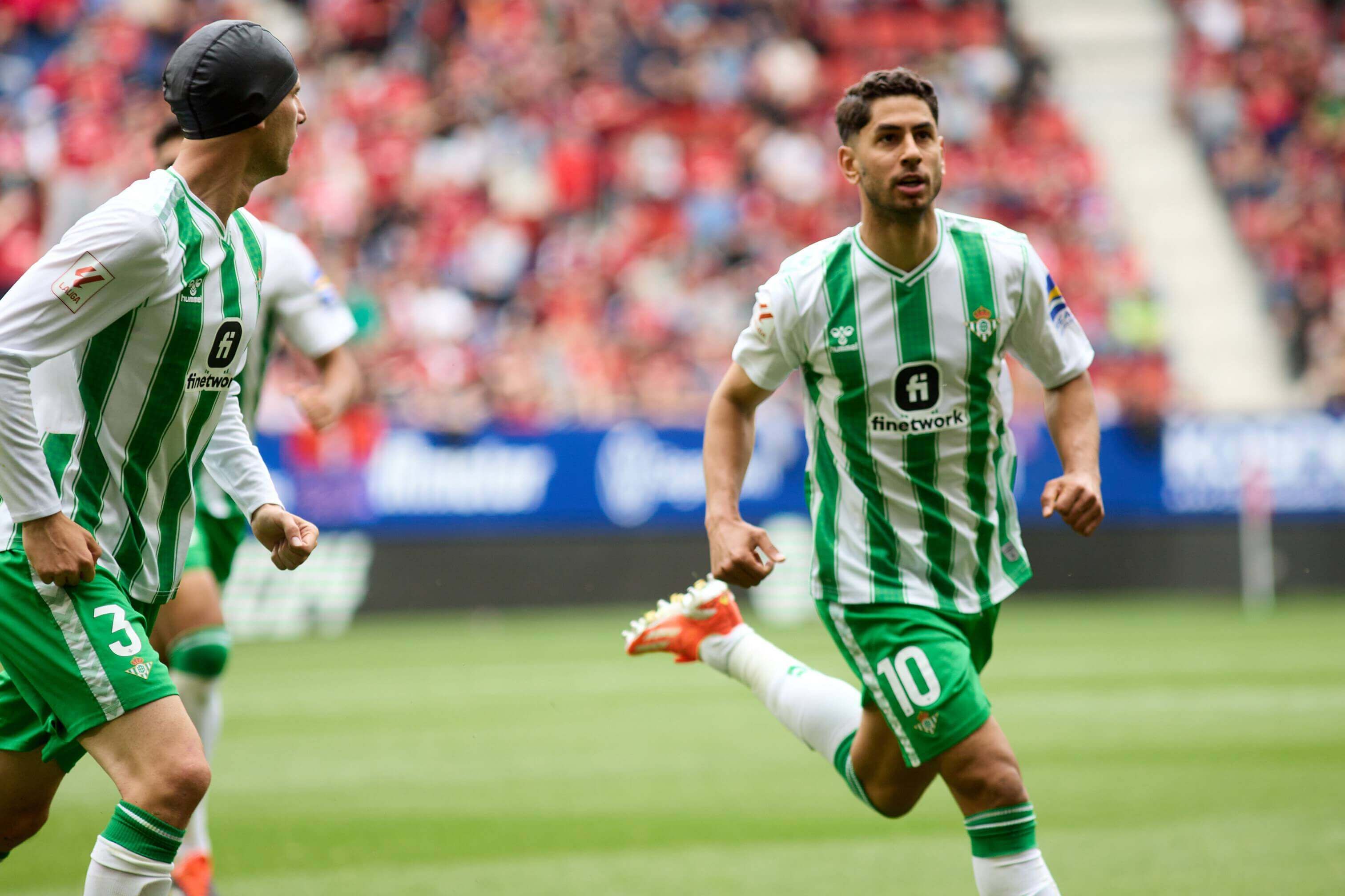 Ayoze celebra su gol ante Osasuna