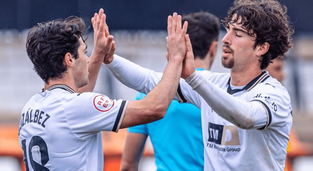  Pablo Gozálbez celebra uno de los goles del VCF Mestalla (Foto:Valencia CF).