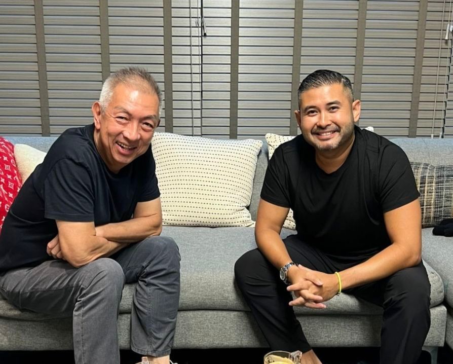 Peter Lim se reúne de nuevo con el Príncipe de Johor