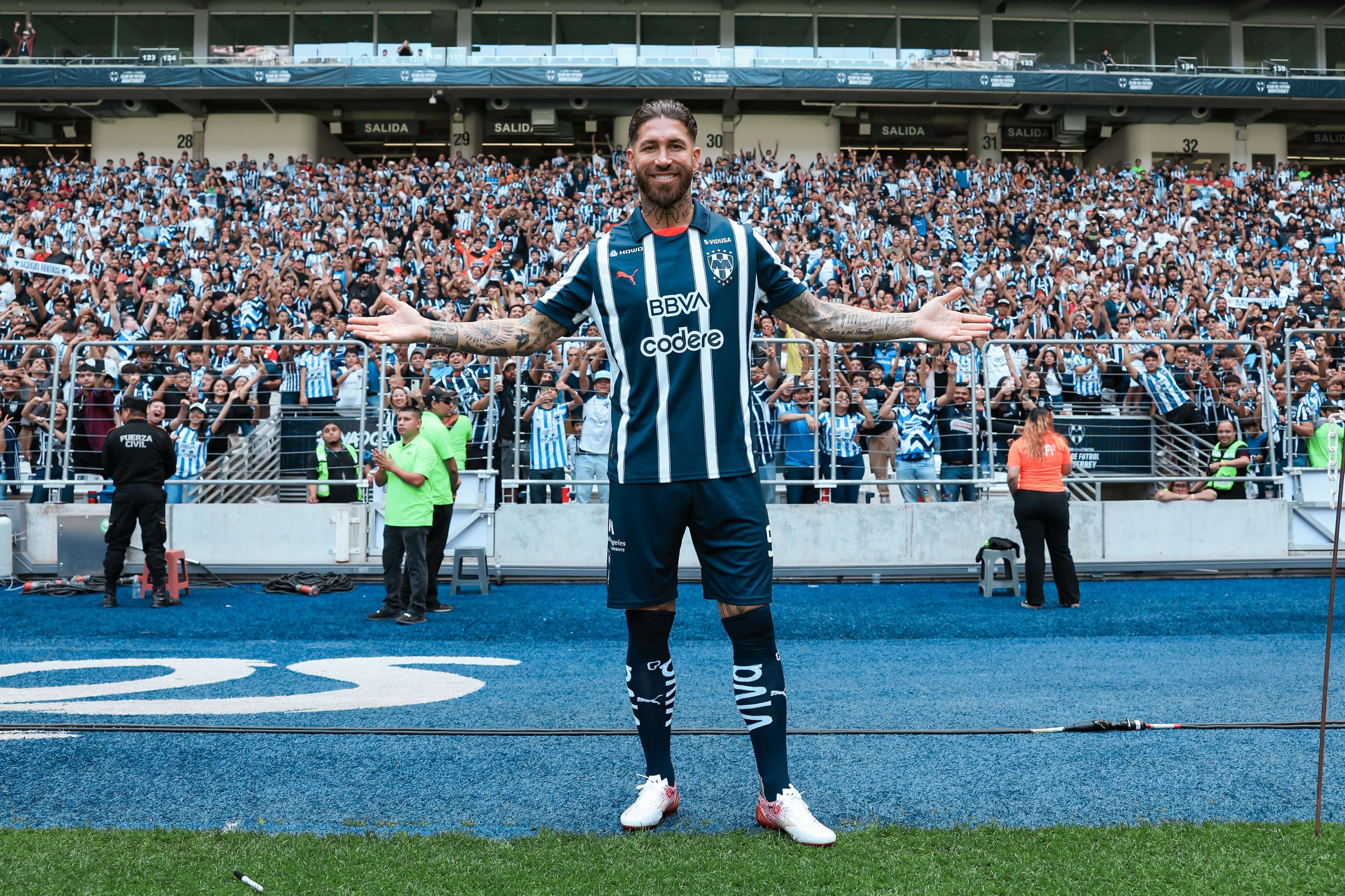 Sergio Ramos, presentado con el Rayados de Monterrey.