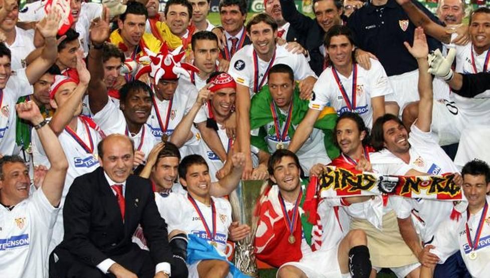  Primera UEFA del Sevilla en Eindhoven.