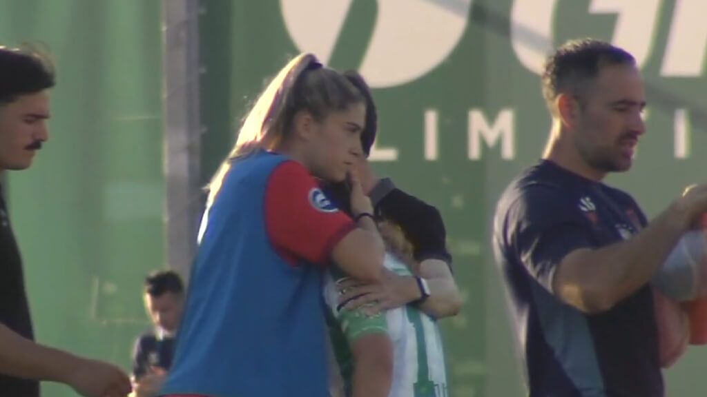  Una imagen ejemplar en el Betis-Sevilla Femenino.