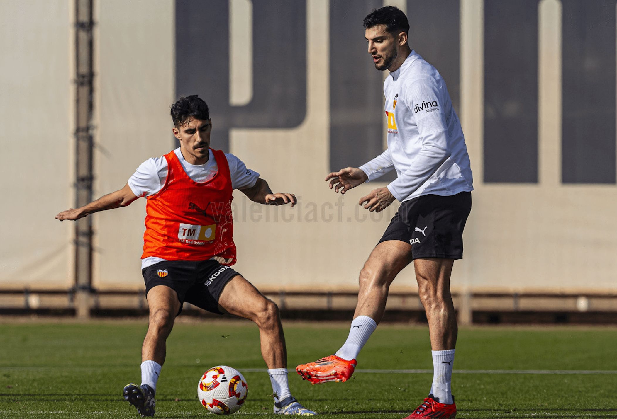  Rafa Mir, en el entrenamiento de este sábado.