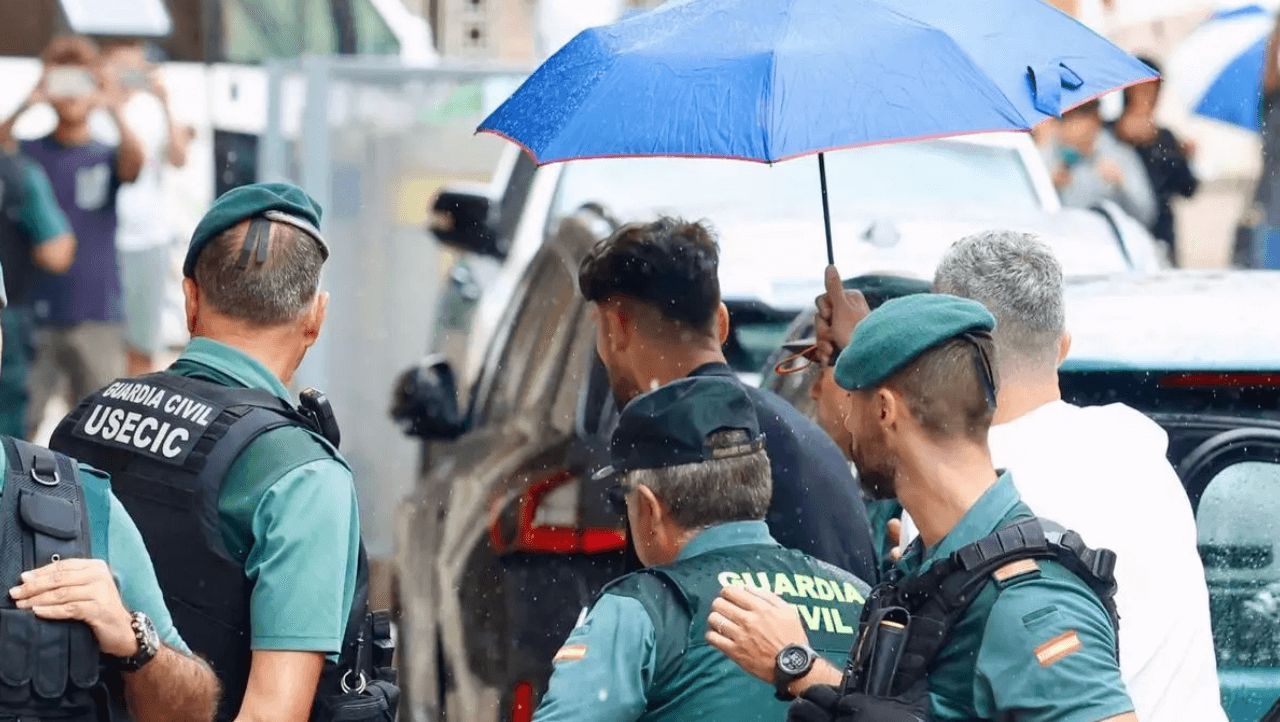  Rafa Mir llega al juzgado en su día