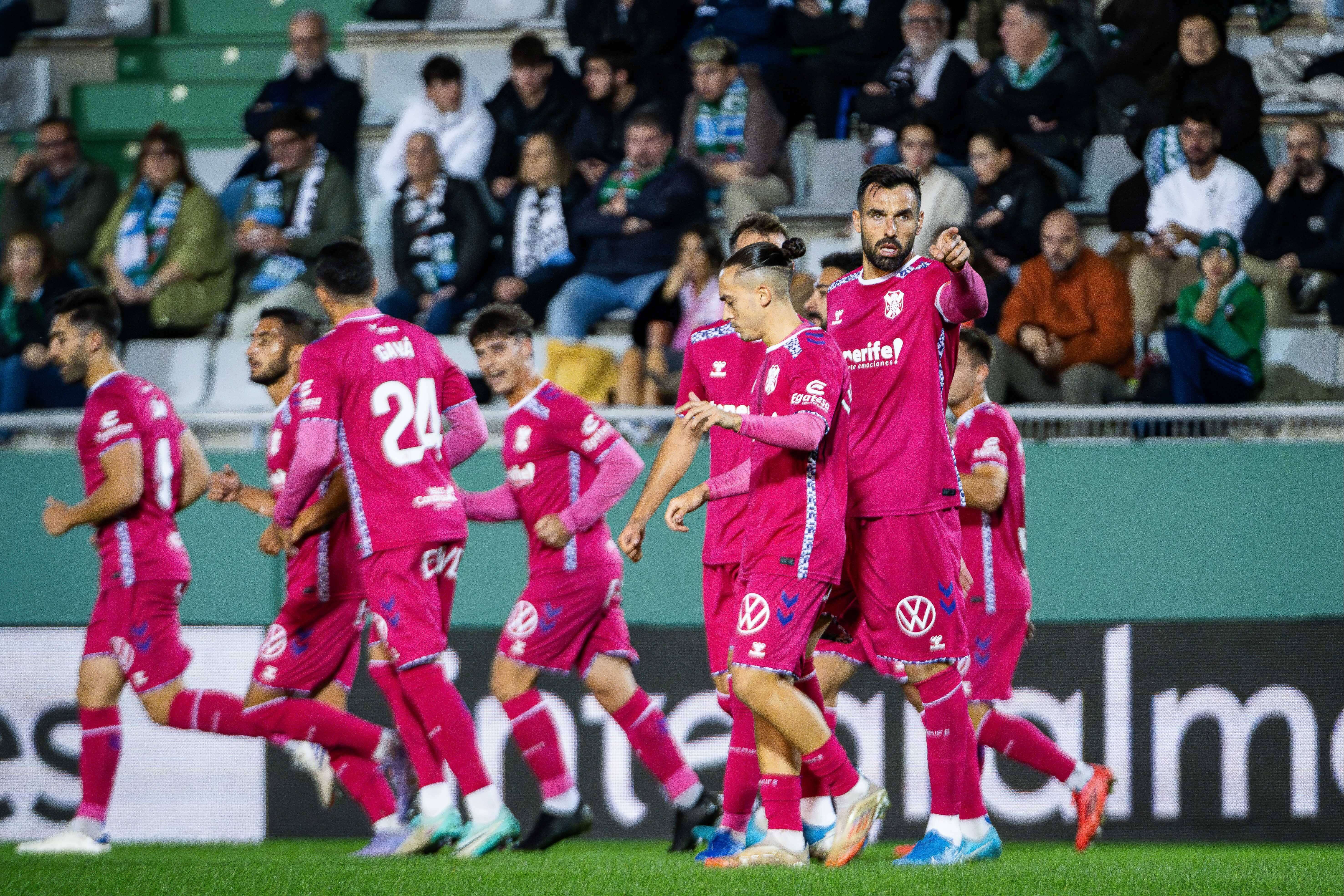  El CD Tenerife celebrando un gol (Cordon Press)