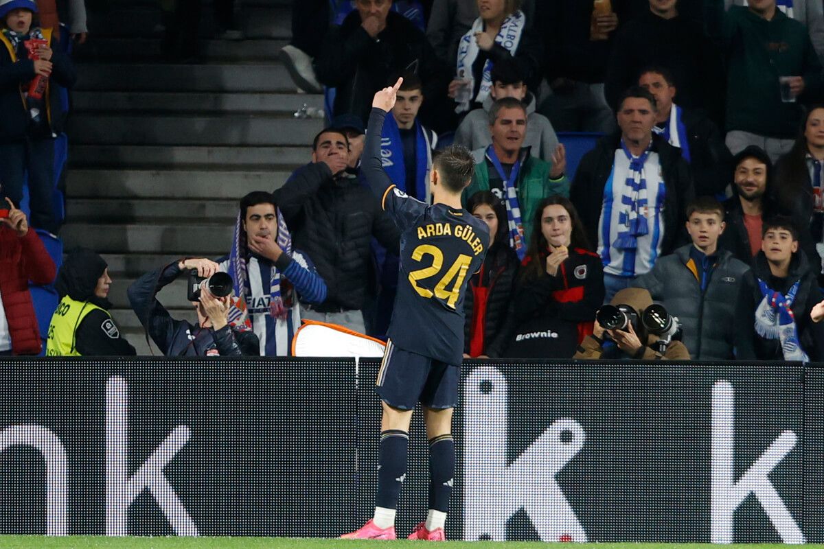  Arda Güler celebra su gol en el Real Sociedad-Real Madrid.