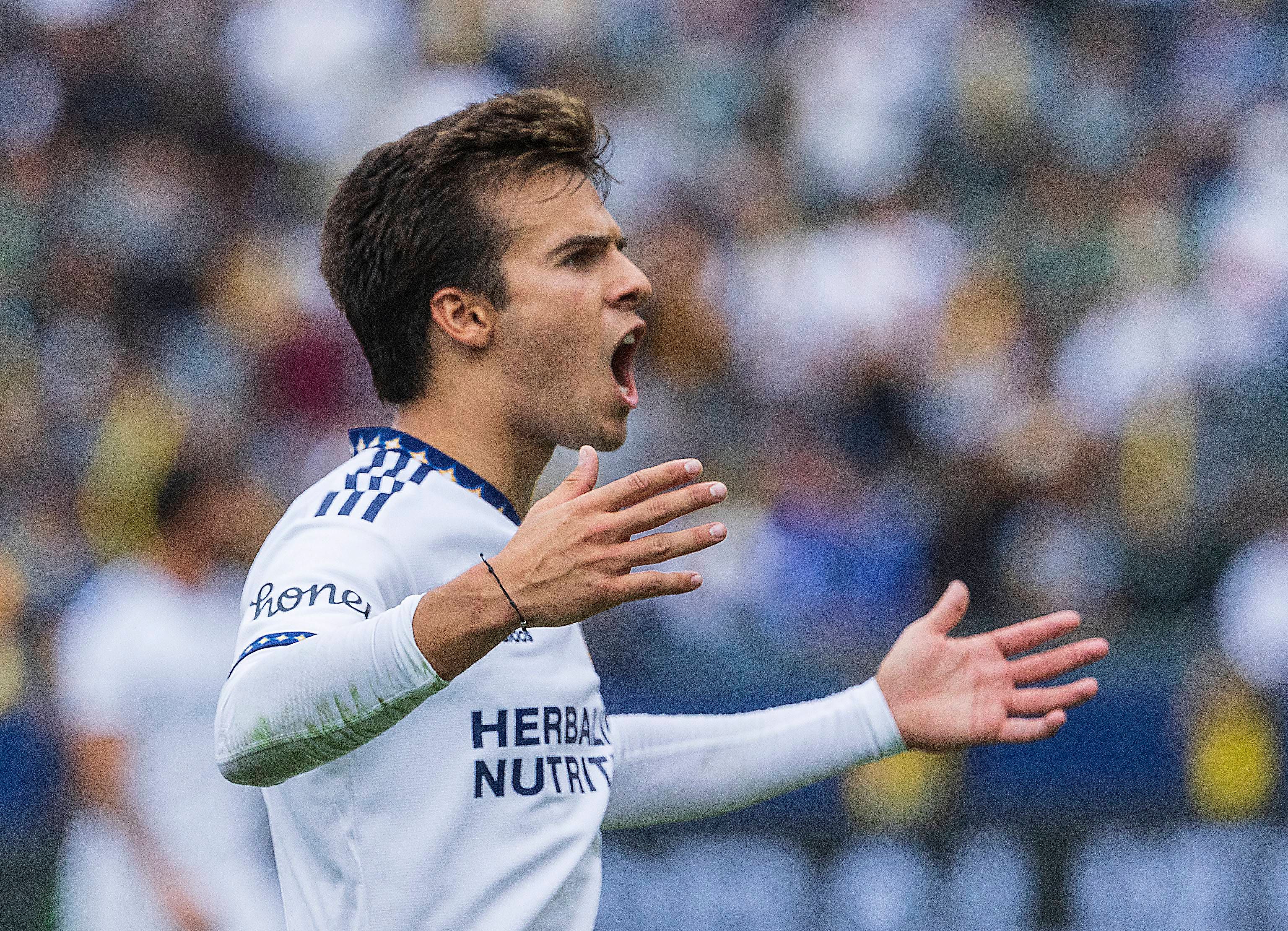  Riqui Puig, en un partido de Los Angeles Galaxy.