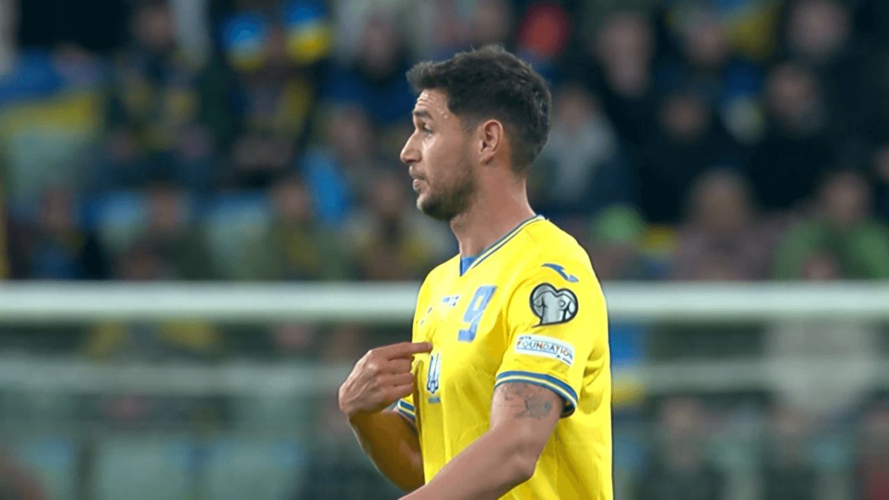  Roman Yaremchuk con Ucrania