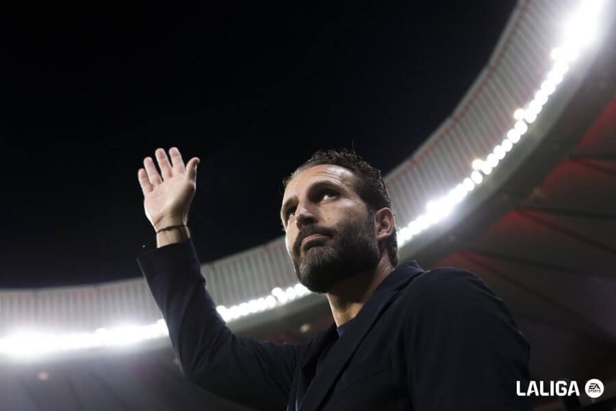 Rubén Baraja, ante el Atlético de Madrid.