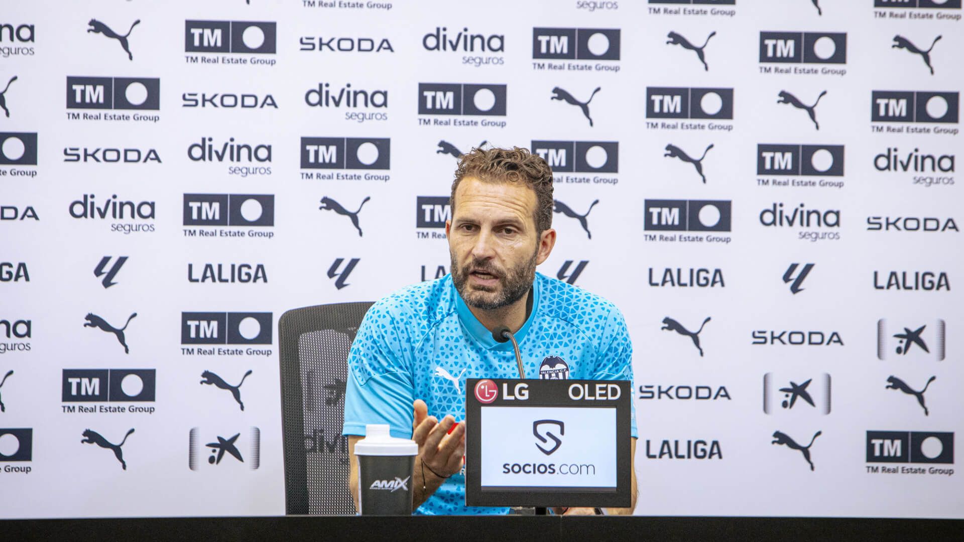  Rubén Baraja, en rueda de prensa.